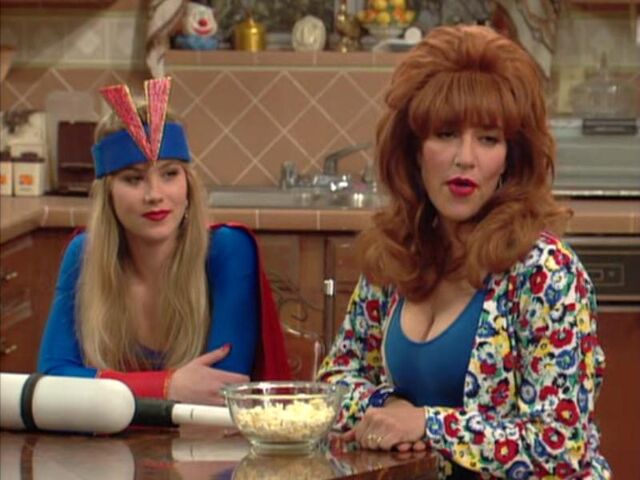 File:Married With Children the Goodbye Girl verminator kelly bundy.jpg