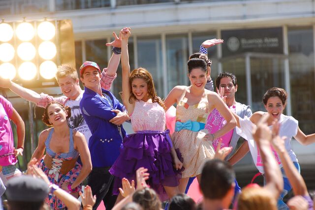 File:Violetta en mi mundo.jpg