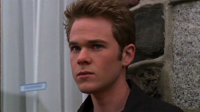 File:Eric Summers Smallville.jpg