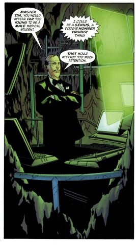 File:Alfred Pennyworth 0026.jpg