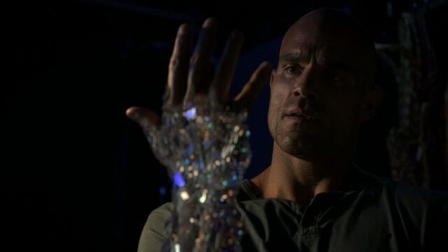 File:Carl-Creel-Diamond-Hand.jpg