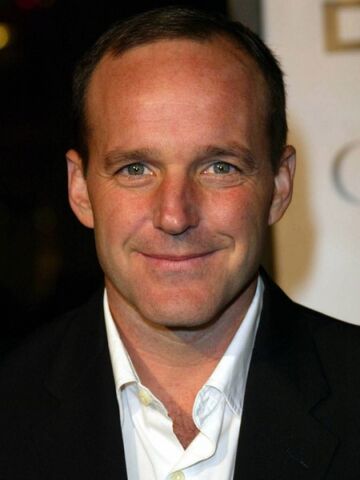 Soubor:Clark-gregg-image-450x600.jpg