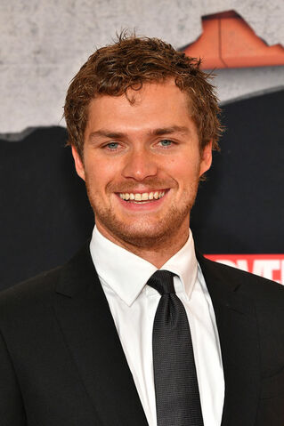 File:Finn Jones.jpg