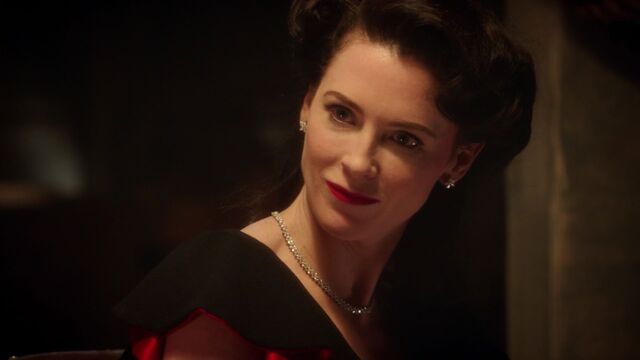 File:DottieUnderwood-S2E7-TiedUp.jpeg