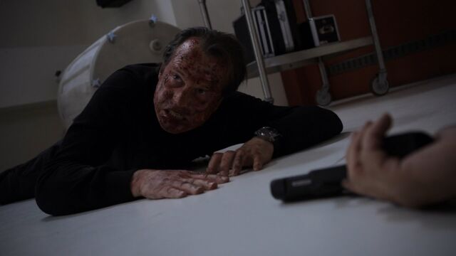File:John-Garrett-Shot-by-Deathlok.jpg