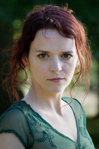 File:Julia Krynke.jpg