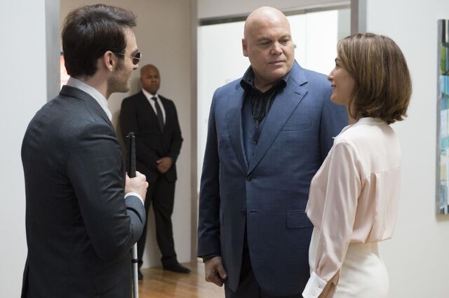 File:Wilson-Fisk-Vanessa-meet-Murdock.jpg
