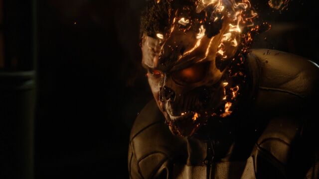 File:RobbieReyes-MidTransformation-S4E1.jpg