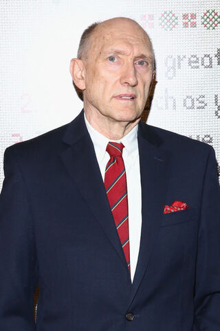 File:Peter McRobbie.jpg