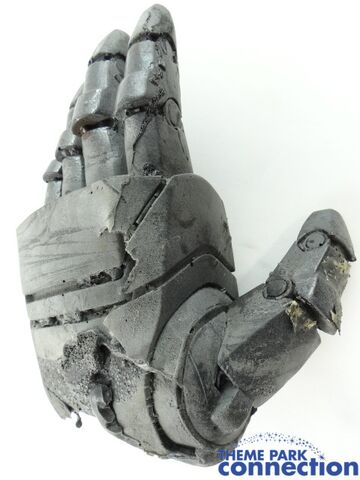 File:Hammer-Drone-Hand-Section-Prop-2.jpg