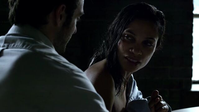 File:Claire-Temple-Treated-by-Murdock.jpg