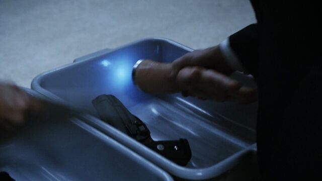 File:Lockup Coulson's Hand.jpg
