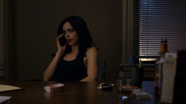 File:JessicaJones 1x06 AKAYoureAWinner 055.jpg