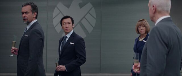 File:Cap2 5768.jpg
