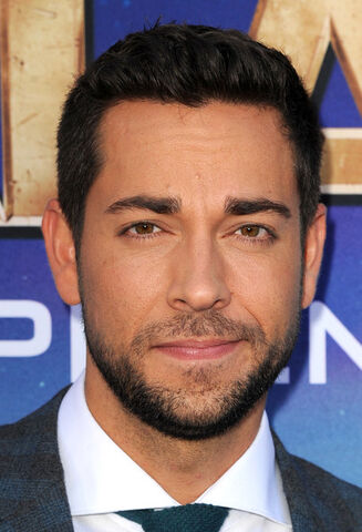 File:Zachary Levi.jpg