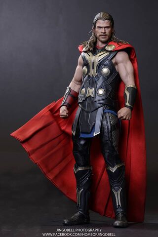 File:Thor Hot Toy 3.jpg