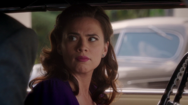 File:Peggy's Quizzal Look (2x02).png