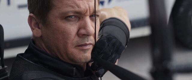 File:Hawkeye Civil War02.jpg