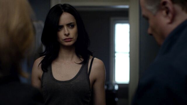 File:JessicaJones 1x01AKALadiesNight 113.jpg