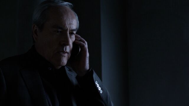 File:GideonMalick-Phonecall-S3E11.jpg