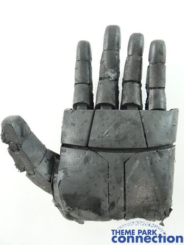 File:Hammer-Drone-Hand-Section-Prop-3.jpg