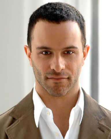 File:Aaron Costa Ganis.jpg