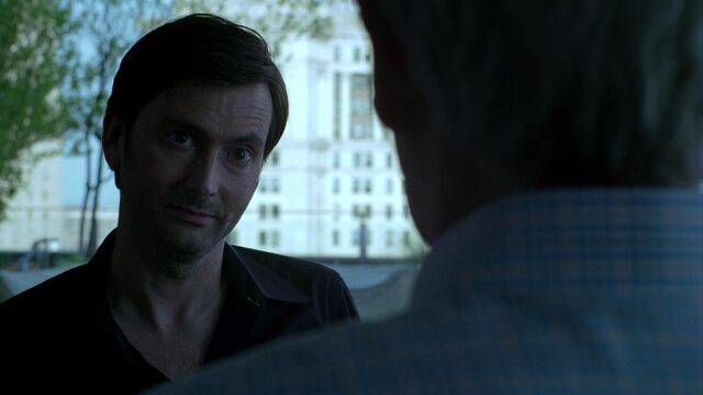 File:KilgraveThreatensFather-S1E22.jpg