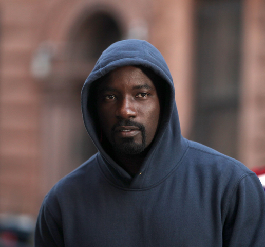 File:Luke Cage BTS 8.png