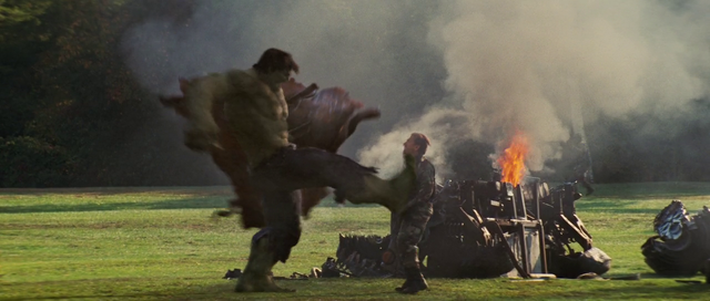 File:Hulk kicks Blonsky.png