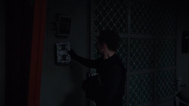 File:Fitz attaching disruptors.jpg