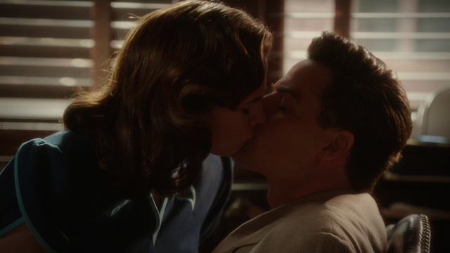 File:Passionate Kiss - Peggy and Daniel.png