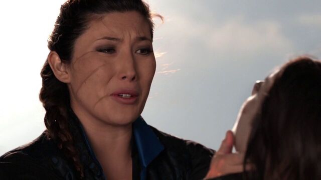 File:Jiaying-tries-to-kill-Daisy.jpg