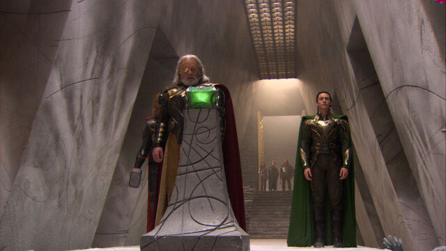 File:Filiming Thor on set 5.jpg