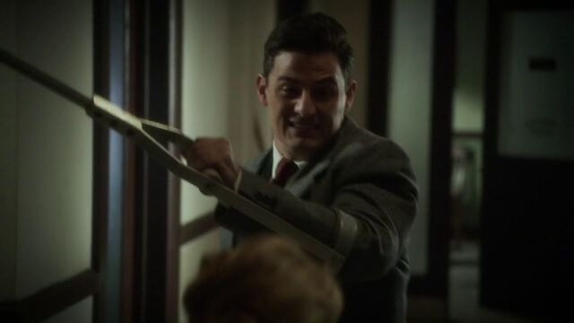 File:Daniel-Sousa-Fights-Dottie-Underwood.jpg