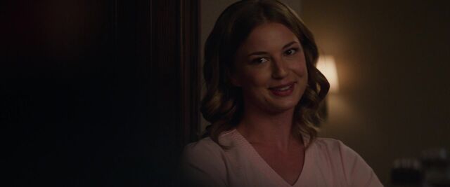 File:Sharon-Carter-Washing.jpg