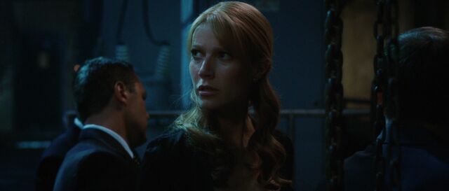 File:Pepper-Potts-searches-for-Stane.jpg
