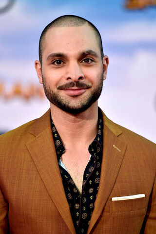 File:Michael Mando.jpg