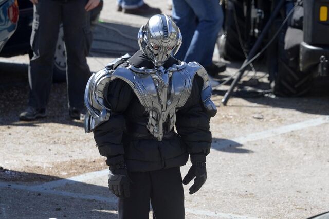 File:Ultron Set 11.jpg