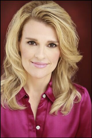 File:Kelly Hawthorne.jpg