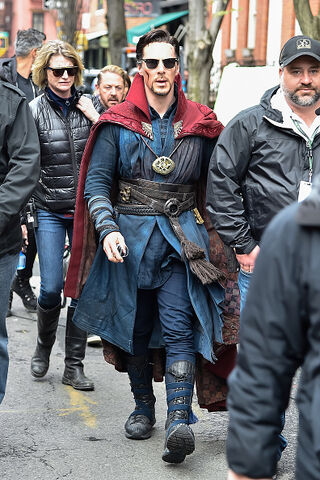 File:Doctor Strange BTS 133.jpg