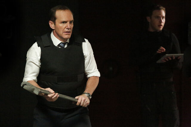 File:Phil-Coulson-Fitz-fight-Gordon.jpg