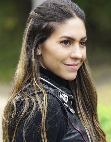 File:Elenaprofile.jpg