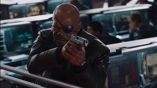 File:Nick-Fury-Helicarrier-Gunfight-Avengers.jpg