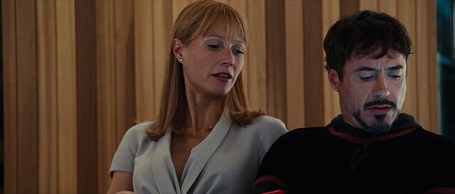 File:Pepper-Potts-Tony-Stark-Gym.jpg