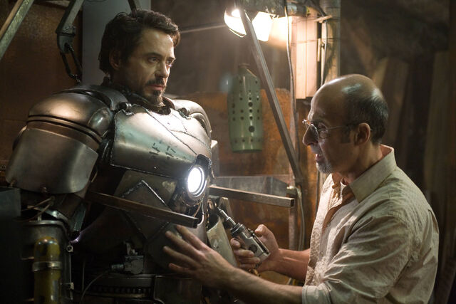 File:Stark and Yinsen.jpg