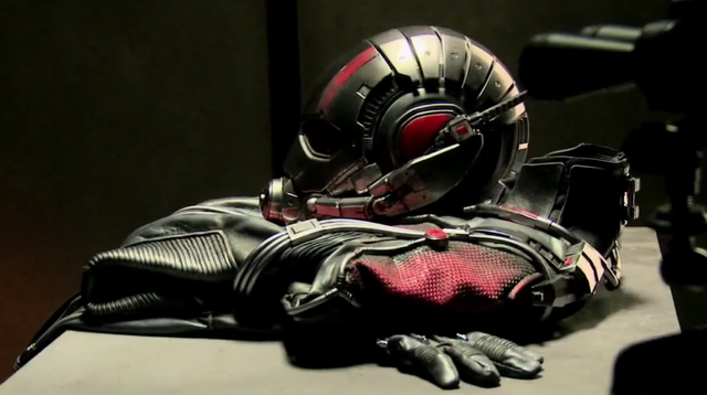 File:Ant-Man Suit2.png
