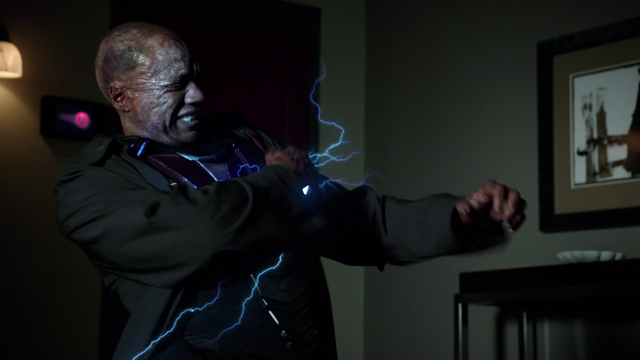 File:Deathlok-Electrocuted .png
