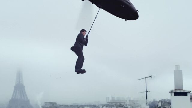 File:Ward-HelicopterEscape-S1E1.jpg
