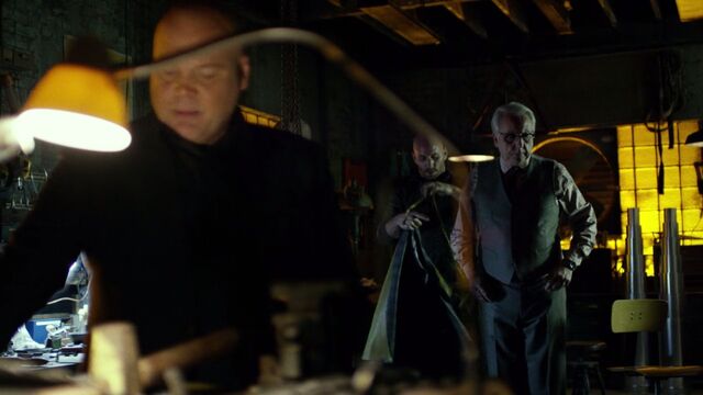 File:Echasses-homme-echasses-daredevil-serie-netflix-mr-potter-108-pix-geeks-1-.jpg
