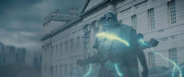 File:Malekith-Fights-Thor-Lightning.jpg